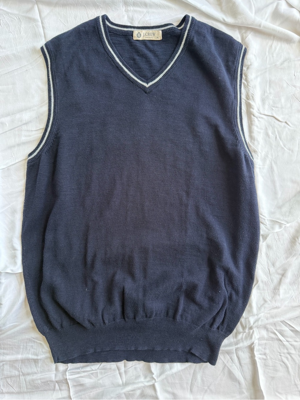 J.Crew 100% Cotton V-Neck Sweater Vest Navy Tipped Trim Men’s Medium Preppy